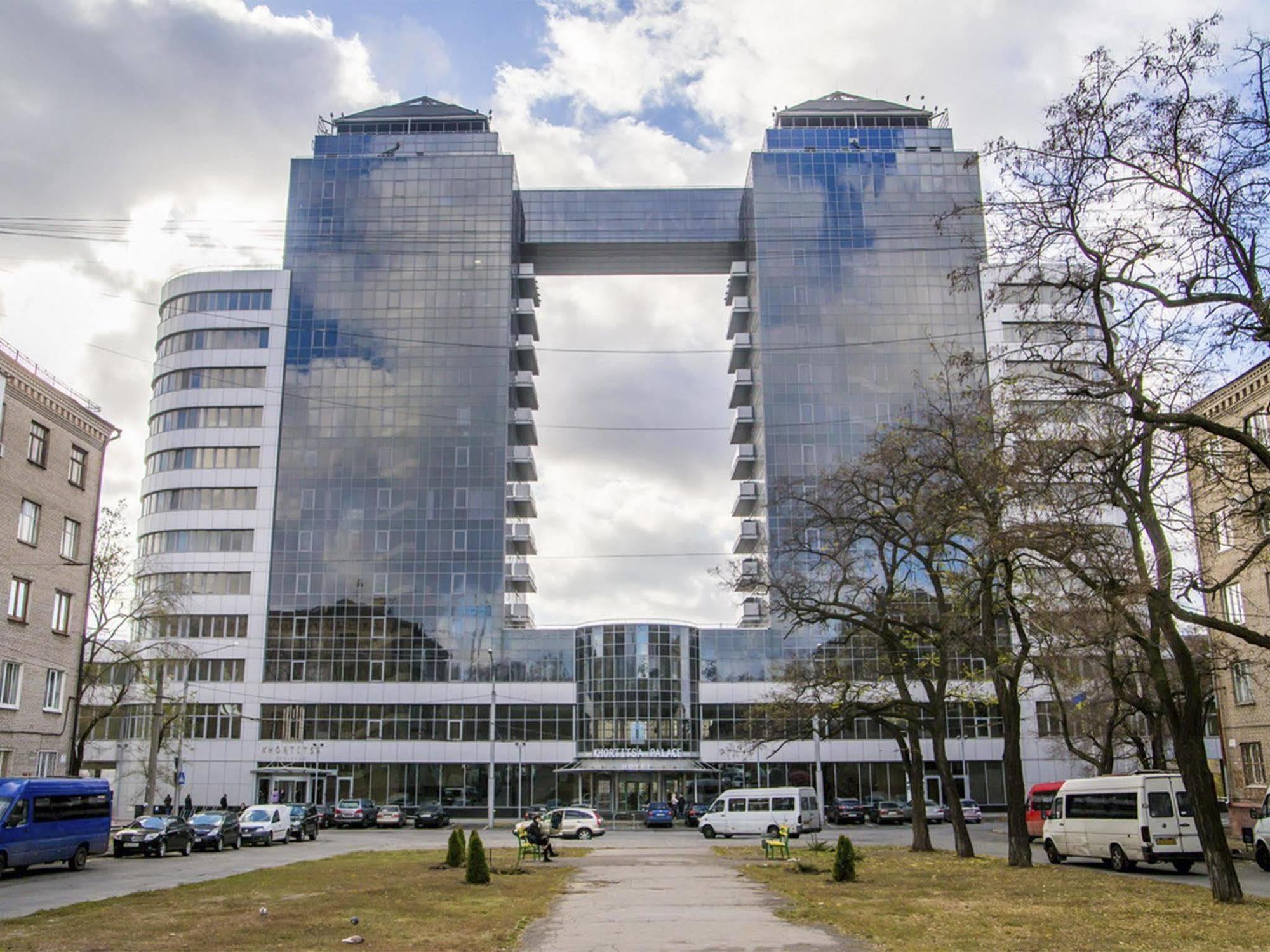 Khortitsa Palace Hotel Zaporizhia Exterior foto
